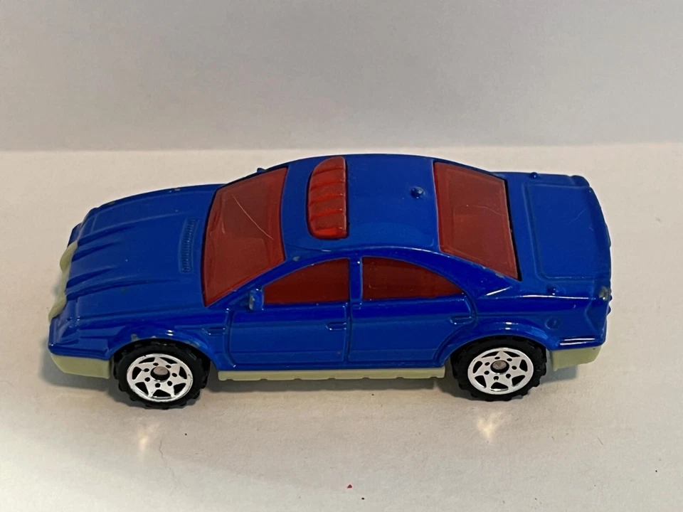 Coche de policía Burger King #2 2004 Matchbox azul Foto 3 de 4