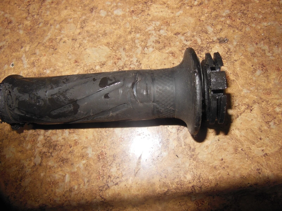 Yamaha FZS1 2003 FZ1 FZ 1 FZS1000 Fazer agarre de acelerador derecho montaje de pestillo de cable 03 Foto 2 de 2