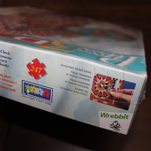 new sealed 2001 Wrebbit PUZZ 3D Cuckoo Clock real working clock 247 pcs puzzle - Picture 5 of 7