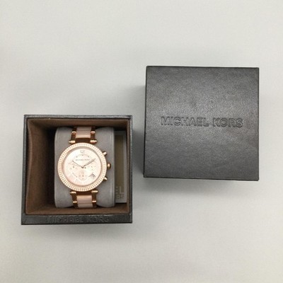 Michael Kors Rose Gold Parker Watch.Extra links. Needs new battery. Original box s-l400.jpg main image 2
