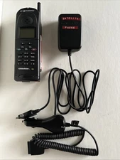 Satellite Phone With Charger Qualcomm Globalstar GSP-1 Tested Works EUC