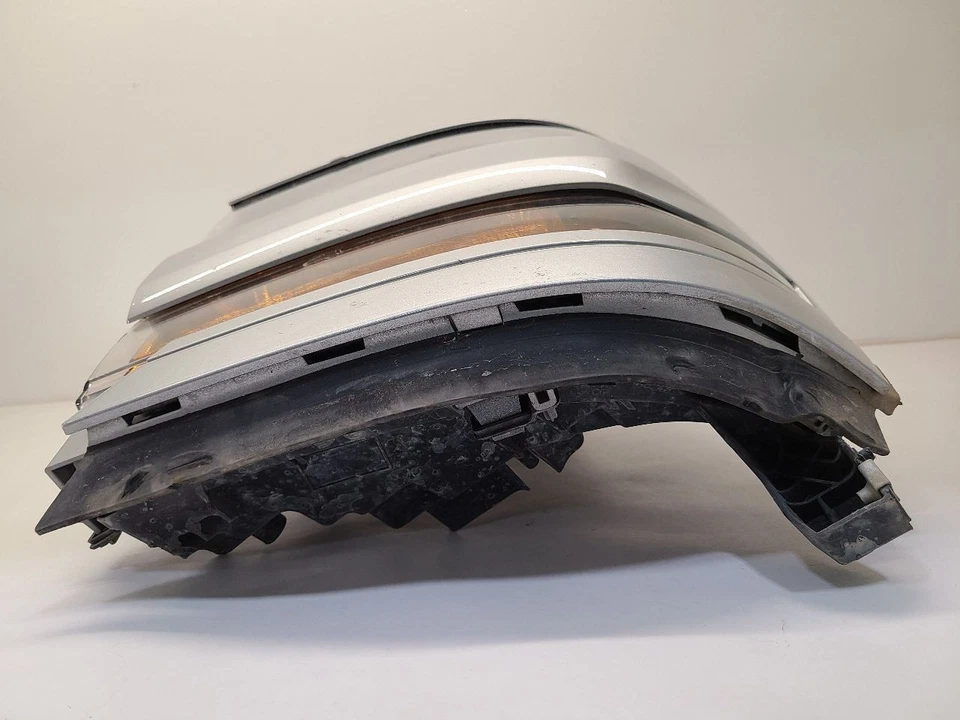 2016 - 2019  CHEVROLET SILVERADO 1500 PICKUP Driver Headlight Classic Style  - Image 4 of 4