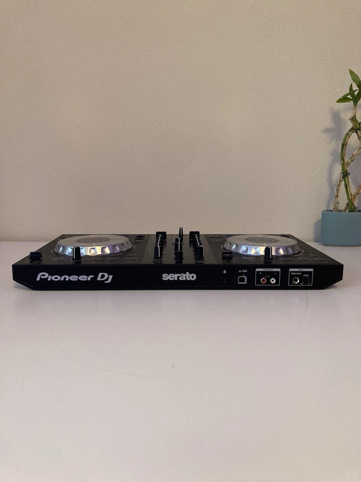 Controlador DJ digital Pioneer DDJ-SB3 Foto 4 de 4