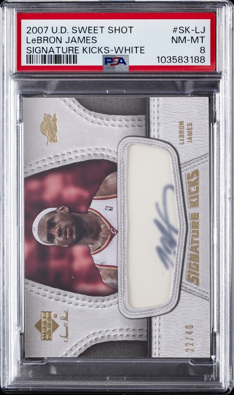 2007 UD SWEET SHOT SIG KICKS WHITE #SK-LJ LEBRON JAMES 22/40 PSA 8 AUTO
