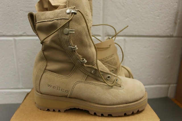 wellco combat boots
