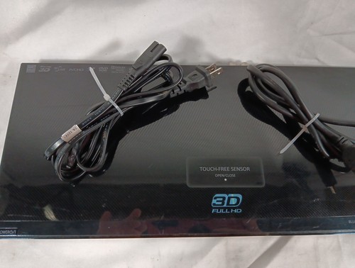 Panasonic DMP-BDT210 3D Blu-Ray Player & Remote Control Tested - Picture 4 of 9