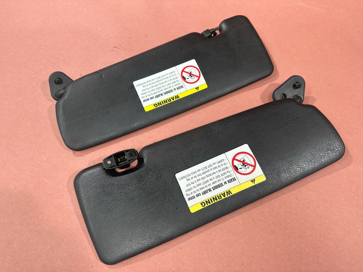 E46 330ciカブリオレ用　純正ウィンドディフレクター BMW E46 330CI Convertible Sun Visor Black W Mirror Covering Pair