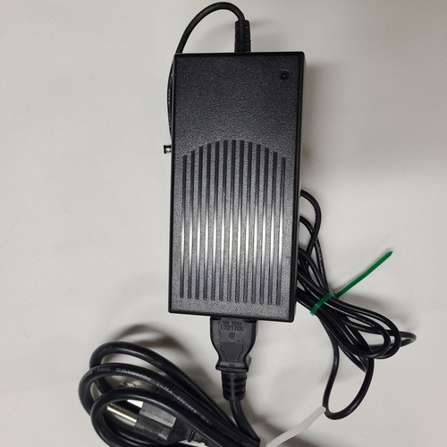 Polaroid CH-1205P schwarz 12 Volt DC 47-63Hz 60W AC Netzteil Adapter Ladegerät - Bild 5 von 5