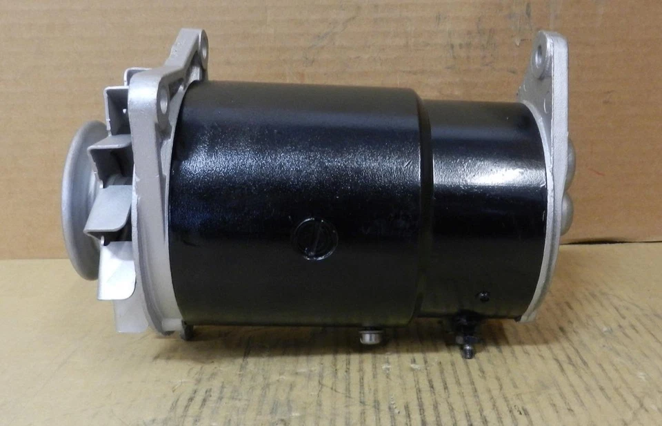 Chevrolet Corvair 140 1960 2,3 L 6 cilindros generador reconstruido 1100357 sin etiqueta Foto 3 de 4