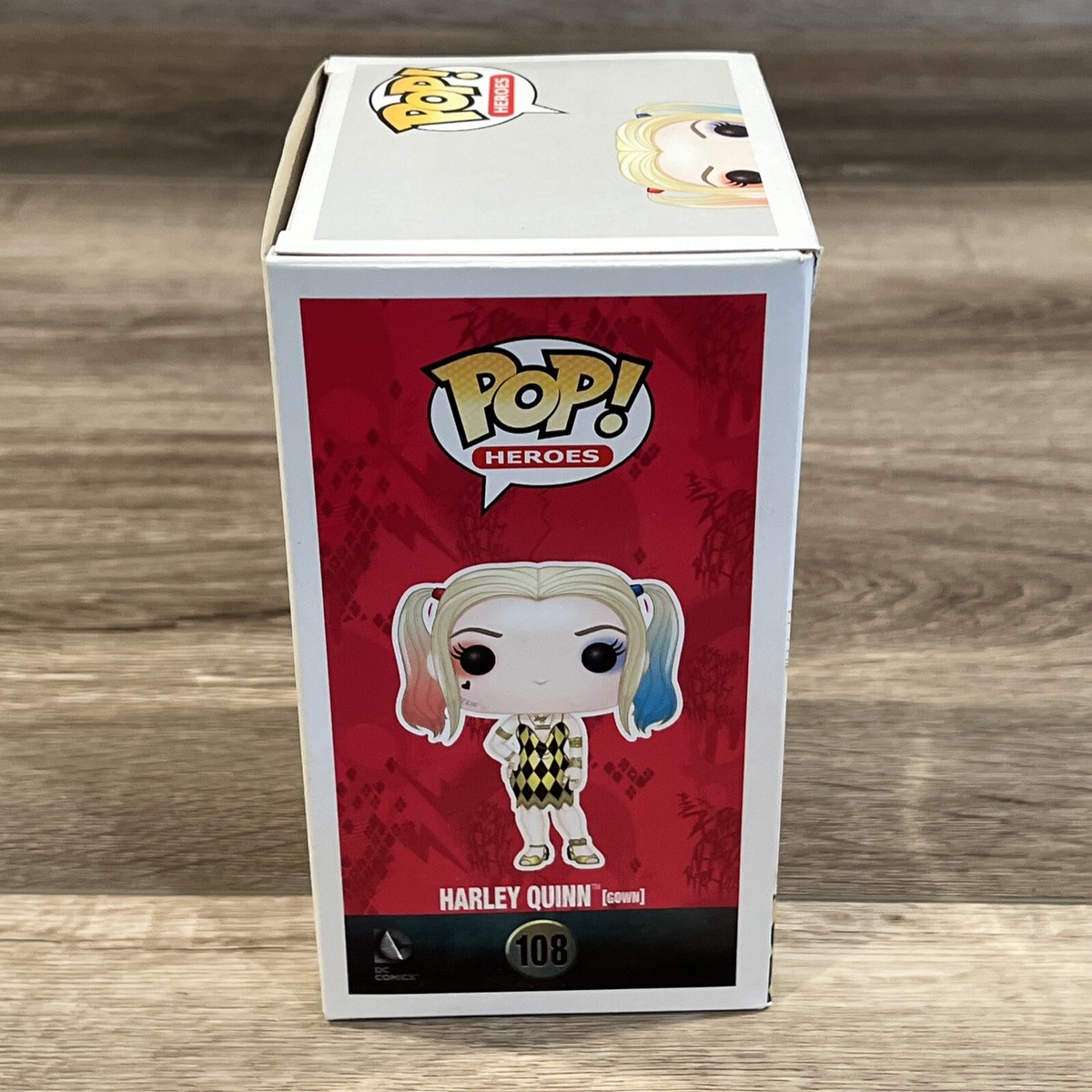 Funko Pop! Suicide Squad - Harley Quinn - #108 - Hot Topic Exc