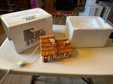 Dept 56 Dickens Village The Cottage Of Bob Cratchit And Tiny Tim #6500-5 Read