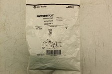 Allen-Bradley Photoswitch Swivel/Tilt Mounting Assembly 60-2439 New in Package S