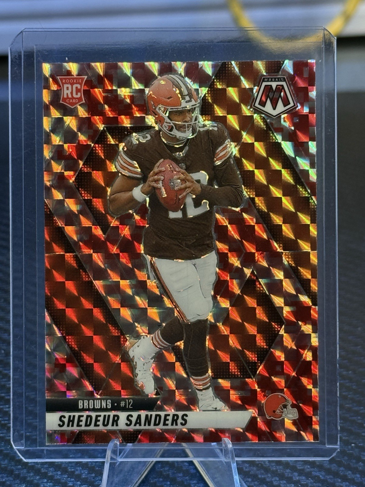 2025 Panini Mosaic #302 Shedeur Sanders Mosaic Camo Red