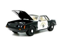 1982 FORD MUSTANG CALIFORNIA HIGHWAY PATROL  1:64 SCALE  DIECAST COLLECTOR  MODE