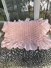 Vtg peach hand sewn Bedspread 2 Shams 29x19 Ruffle 6” Bedspread 63x90 Ruffle 20”