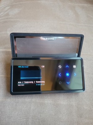 Samsung YP-K5J 2GB MP3 Player Built-In Slide Speaker FM Radio Open Box Flawless