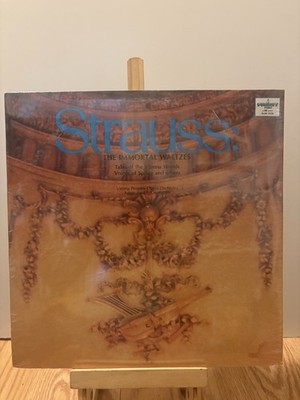Strauss: The Immortal Waltzes