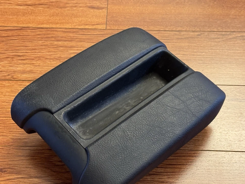 Reposabrazos consola central negro 525i 528i 530i 540i M5 OEM BMW E39 1997-2003 Foto 2 de 4