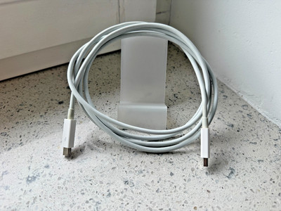   Apple Thunderbolt 2 Kabel 2 m | Original | Weiß | MD861ZM/A | geprüft
