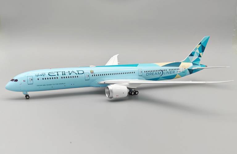 Inflight IF78XEY0425 Etihad Airways Boeing 787-10 A6-BMH