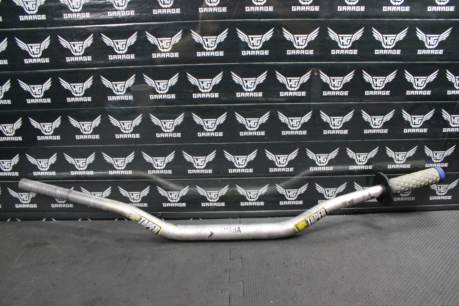 2009 YAMAHA YZ450F OEM PRO TAPER 1 1/8" FAT BAR HANDLEBARS BARS GRIPS