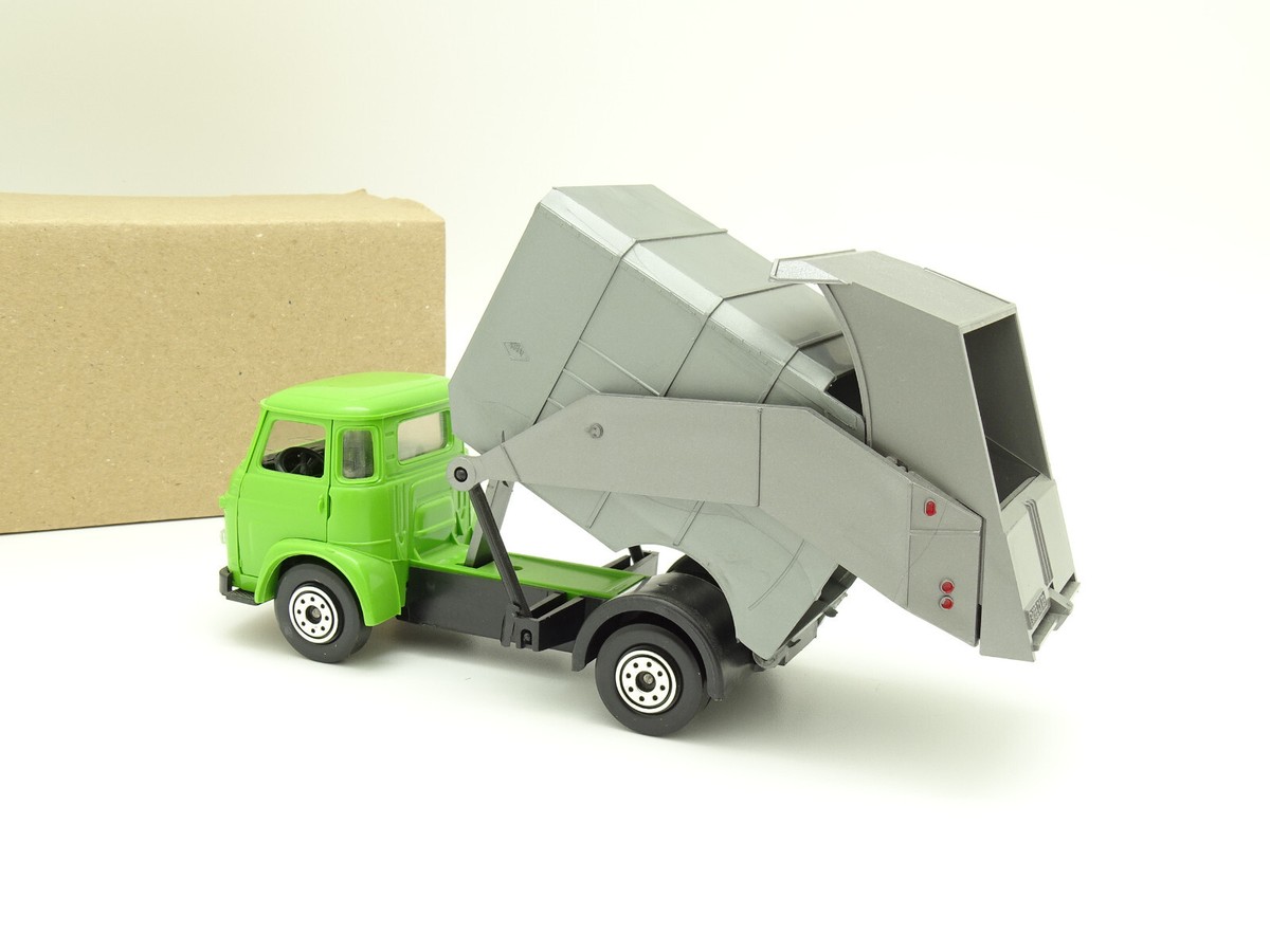 Norev 1/43 Plastique - Saviem SG4 Camion Poubelle Bleu N°101 - Collection