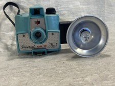 Vintage Imperial Mark Xll Flash Camera Baby Blue Parts or Repair. -- 6299