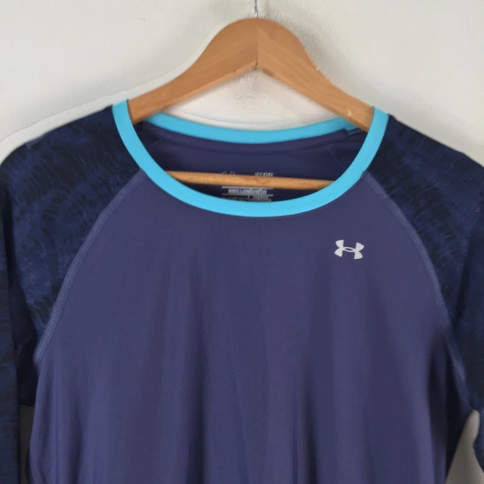 Camiseta fitness feminina Under Armour tamanho S ajustada azul marinho manga longa 124139 - Imagem 2 de 4