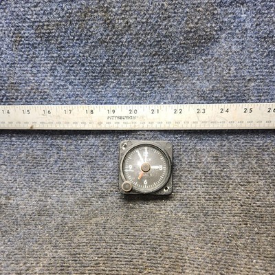 50-380013-5 | Beechcraft 95-B55 | 8 day Clock