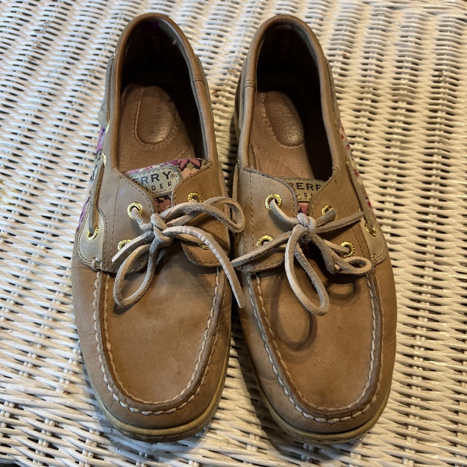 Zapatos de barco SPERRY Top Sider beige con ribete floral pastel para mujer talla 8M usados en excelente estado Foto 3 de 4
