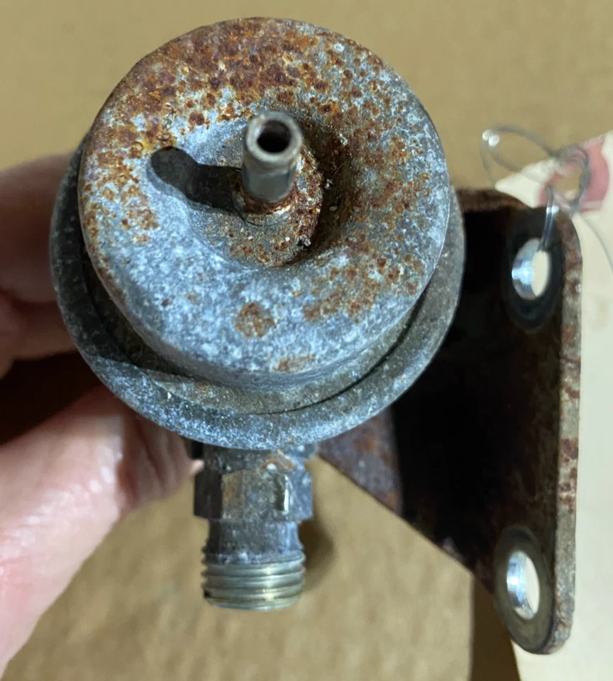Regulador de presión de combustible Saab 900 Turbo 1985-1993 0 280 160 255 Foto 2 de 4