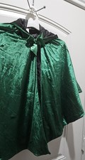 Halloween Hocus Pocus Green Cape Disney or green witch cape OS