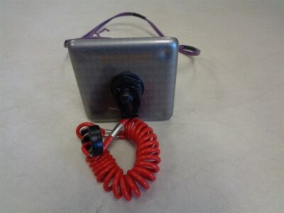KILL SWITCH PANEL WITH LANYARD 39118 SILVER 3 1/4'' X 3 1/4'' MARINE BOAT