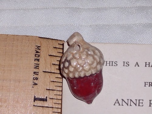 NOS ANNE RICE -SARANAC LAKE NY- CERAMIC HAND MADE EARRINGS Acorn Screw back - Picture 2 of 3