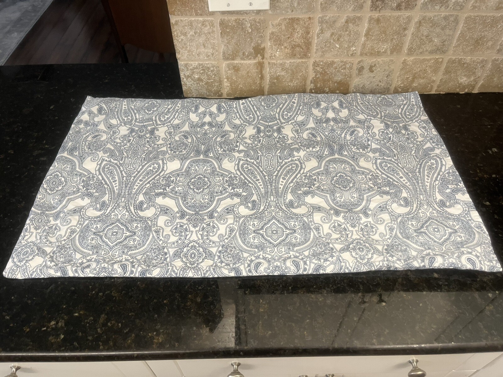 IKEA Jattevallmo Blue Paisley King Duvet Cover and Pillow Sham Set-image