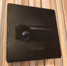 Smart Living VS67 Mini Portable Home LED Projector LCD 1080p 1800 Lumens New