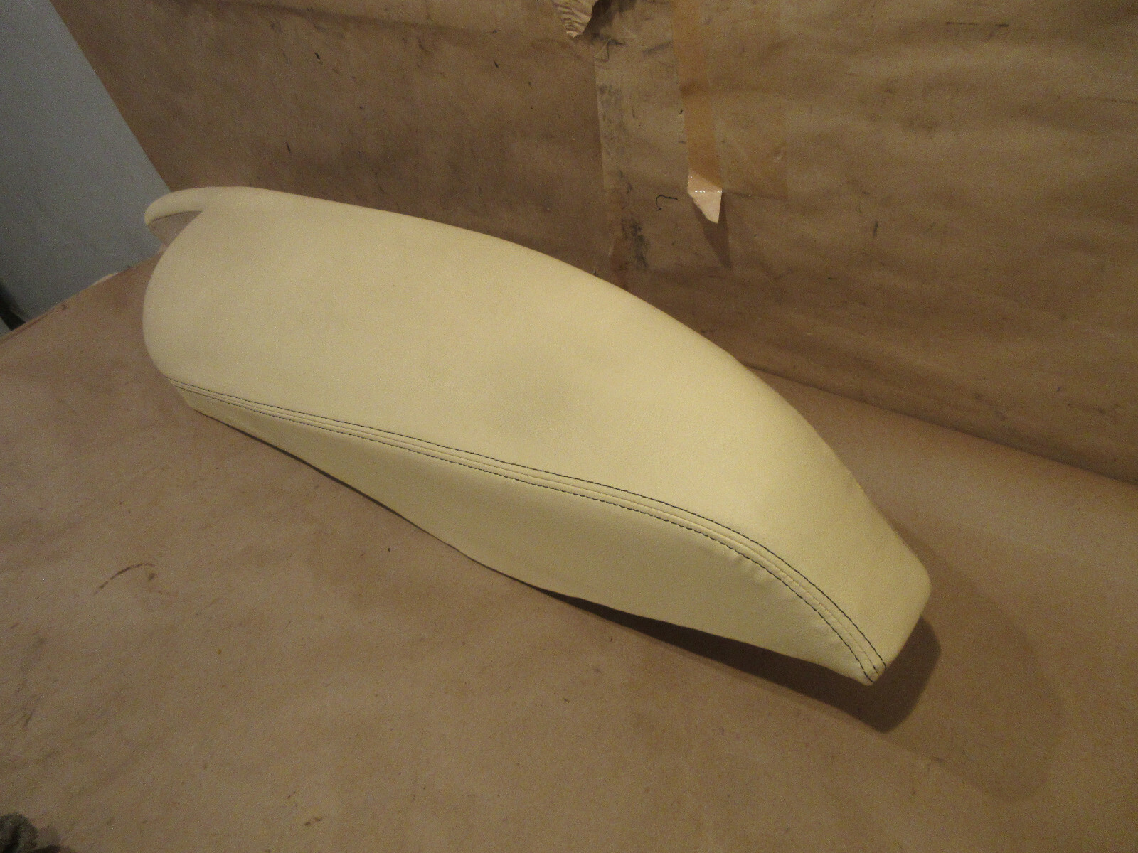 Maserati Quattroporte RH Rear Seat Side Bolster Cushion P/N 981388000