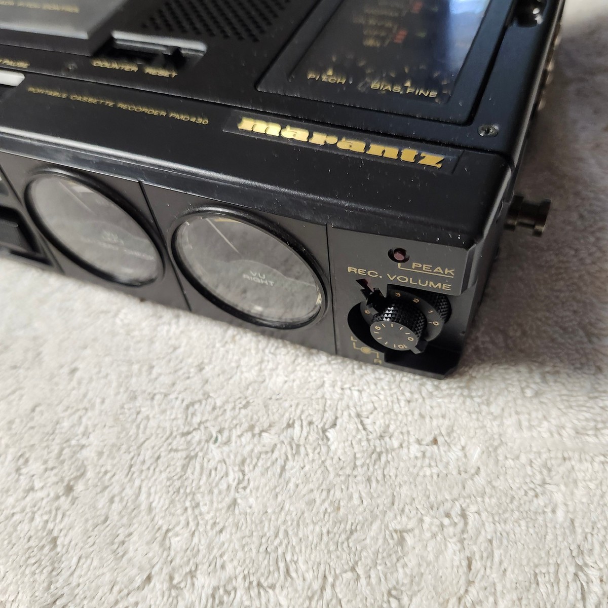 marantzPMD430カセットデッキ Marantz PMD430 3 Head Stereo Professional Cassette Recorder, Black