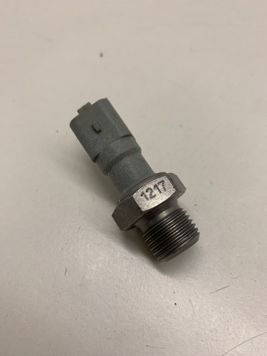 Oil pressure sensor