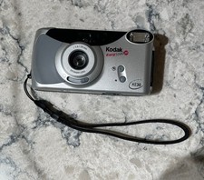 Vintage Kodak KE30 Easy Load 35 mm Film Camera Kodak Camera Silver. Tested Works