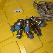 Lot Of 9 - Sick IM18-08NNS-ZW1