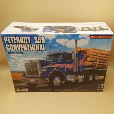 1/25 Peterbilt 359 Conventional Plastic Model German Level