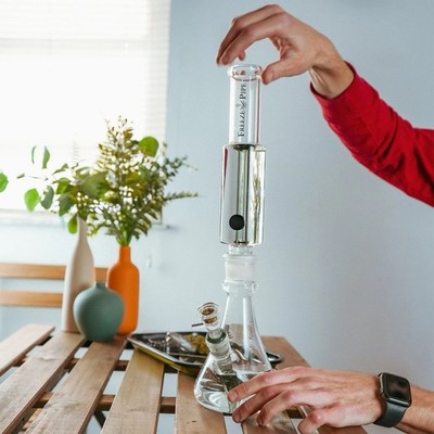 Freeze Pipe Beaker Bong Pro   16  Freezable Glycerin Water Pipe