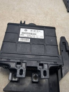 Volkswagen Polo V 6R 2015 Getriebesteuergerät TCU 001927731R VAQ11971