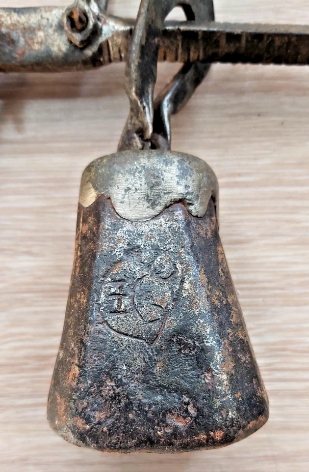 Ancienne balance romaine XVIIIe  Poids fonte  Instrument de mesure fer forgé - Photo 2/4