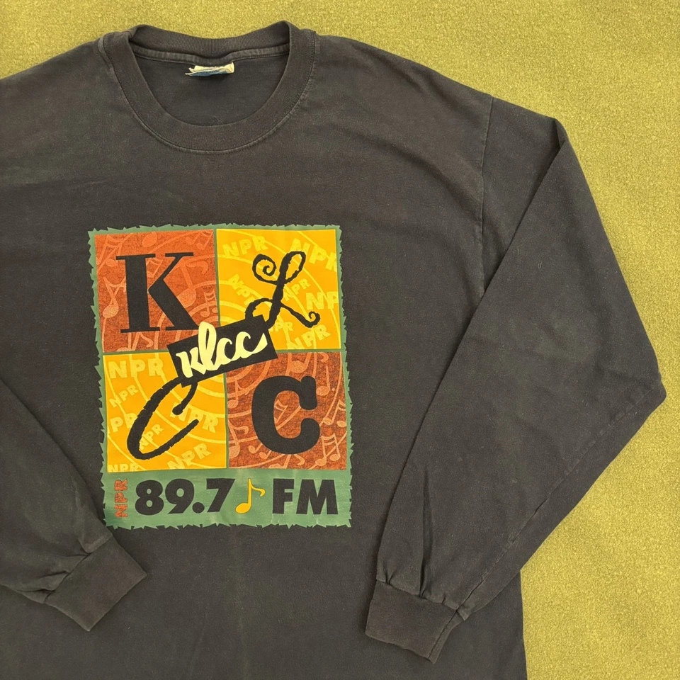 VINTAGE 90s OREGON Men’s Large Long Sleeve TShirt NPR 89.7 FM 100% Cotton Great - Image 4 of 4