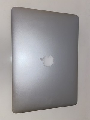 Apple Macbook Air ( 13 -Inch, 2017)