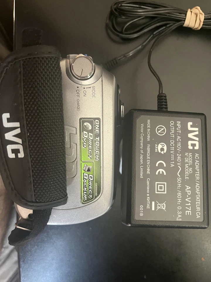 JVC GZ-MG130E 30 GB Camcorder - Image 2 of 2