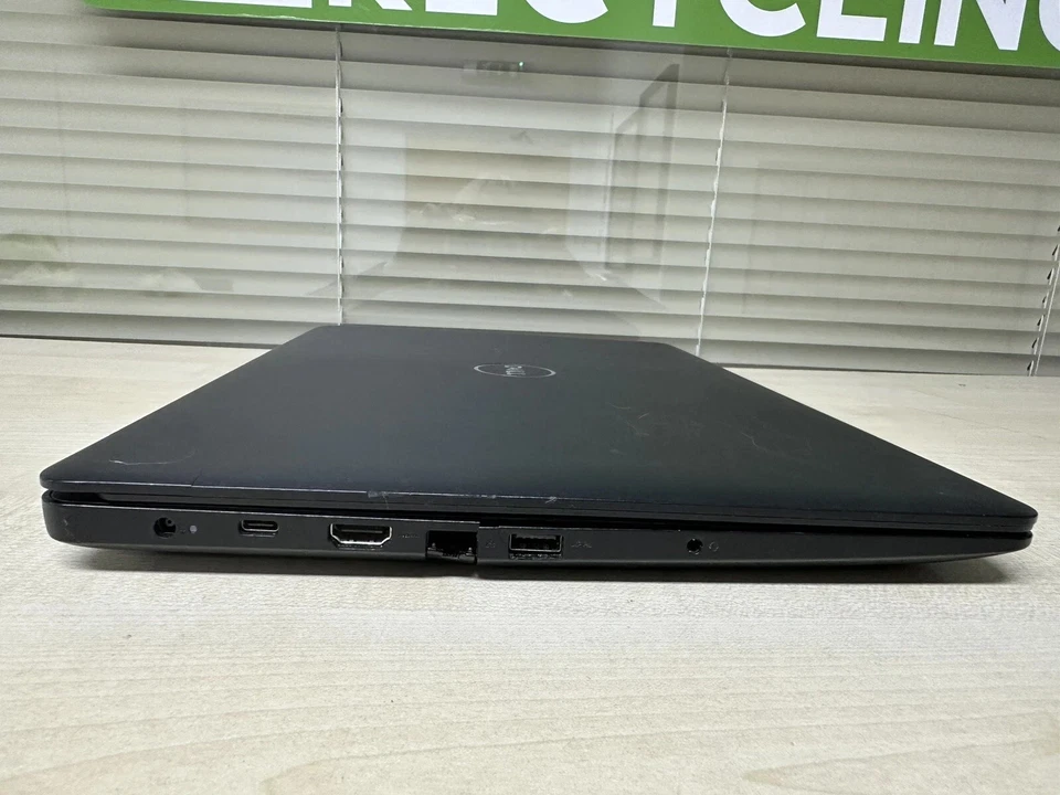 Dell Latitude 3590 · i5-7200U · 8GB · 256GB, photo 2 of 5