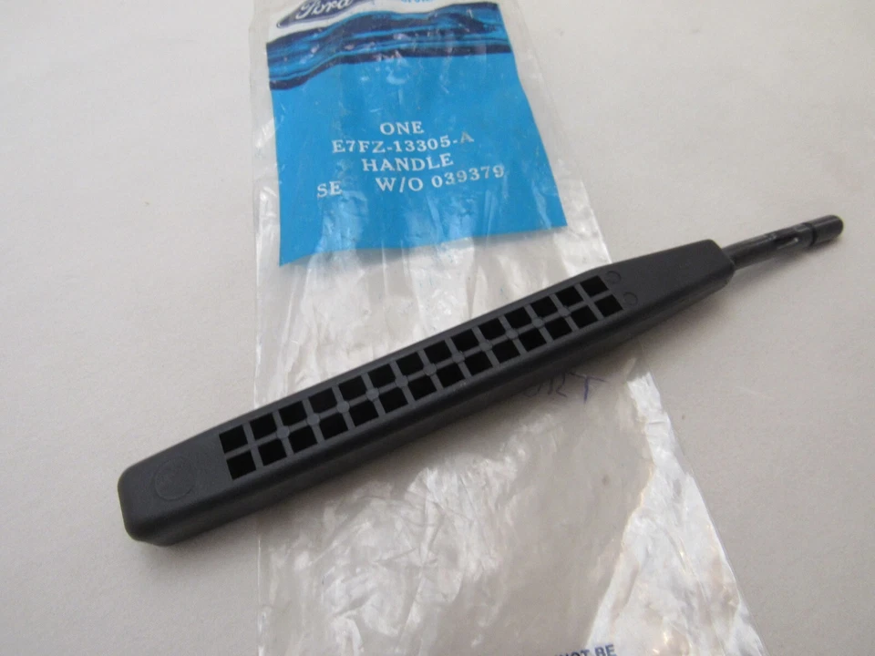 Nuevo de Lote Antiguo Ford Escort Tempo Lynx Topacio Señal de Giro Palanca Vástago E7FZ-13305-A Foto 4 de 4